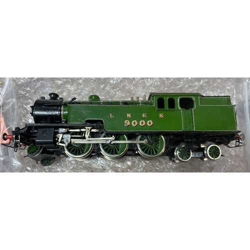 483 - A.B.S Models. Range of OO gauge kit built tank locomotives, with Thompson Class L1 LNER 9008 2-6-4 b... 