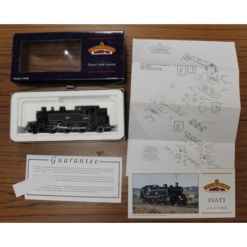 487 - Bachmann. Collection of OO gauge locomotives including steam with tender DCC ready 76053 2-6-0 N 329... 