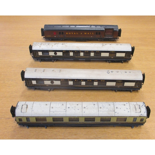 501 - Exley. OO gauge pre-war range of Pullman unboxed coaches generally good to good plus with GWR 9112 '... 