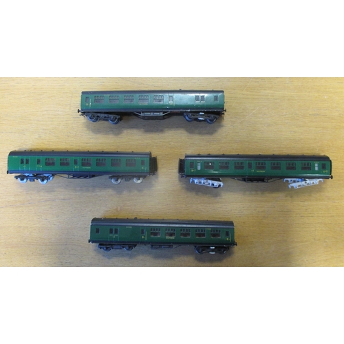 504 - Exley Misc. OO gauge Southern Railways unboxed 4-Car EMU, generally good plus, with motorised coach ... 