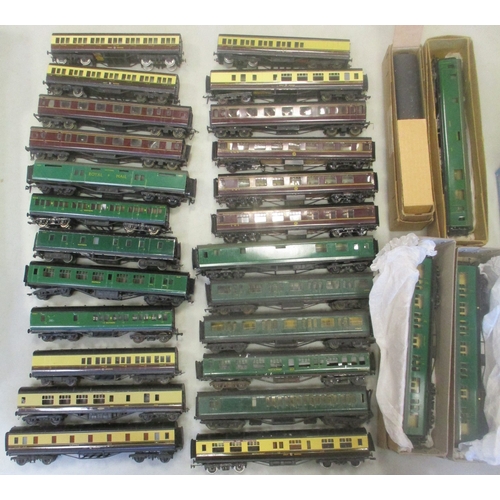 505 - Exley/Hamblings. Range of unboxed GWR, LMS and SR coaches, generally excellent, includes 1st Class, ... 