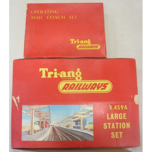 534 - Hornby. Range of OO gauge train sets, generally excellent to near mint in good to very good boxes, w... 