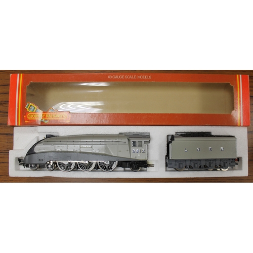 549 - Hornby. Collection of OO gauge steam locomotives with tenders including Toplink Cattistock 62758 4-4... 