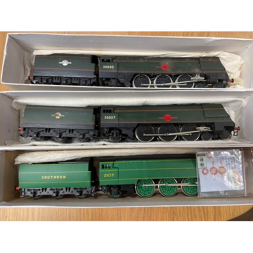 558 - Kit Built. Millholme Models. Range of OO gauge steam locomotives with tenders with 3002 2-6-0 No MM8... 