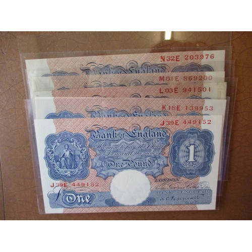 324 - K.O. Peppiatt. 1940 £1 blue complete collection of different lettered prefixes A47E to W27E with A47... 