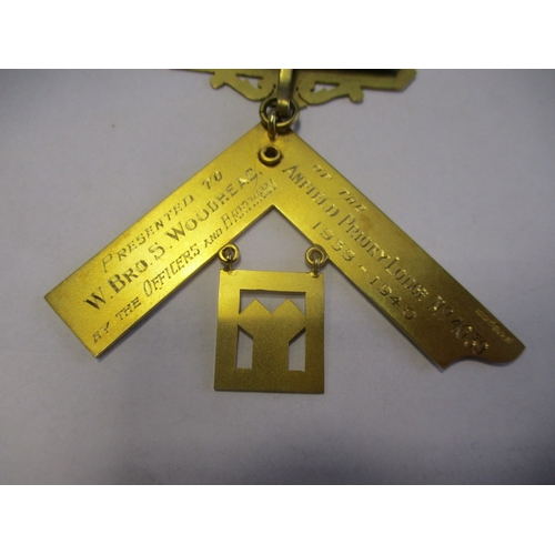 145 - 1939-40 Anfield Priory Lodge No 4039 Masonic gold and enamel jewel, jewel is 14ct gold and the 2 sus... 