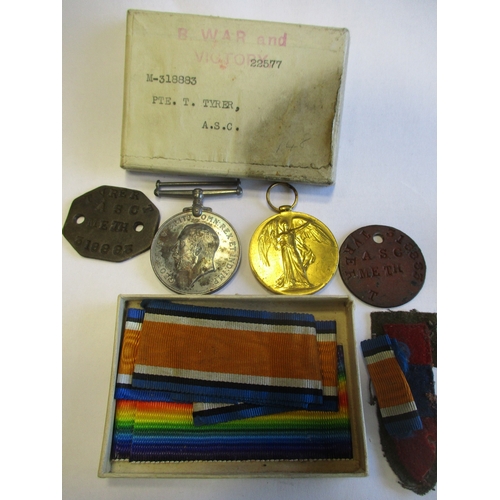 2 - Range with:
1. WW1 BWM and Victory Medal to PO.2105 -S- Pte F.J.H. King R.M.L.I. nearly extremely fi... 