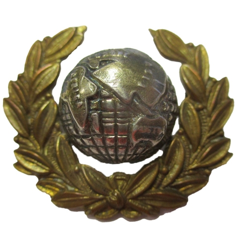 227 - Royal Marine Light Infantry Officer's two part cap badge, circa 1918-21 just prior to amalgamation, ... 