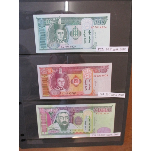 481 - Mongolia. Uncirculated collection on leaves with 1955 to 100 Tugrik, 1966 to 100 Tugrik, 1981-83 to ... 