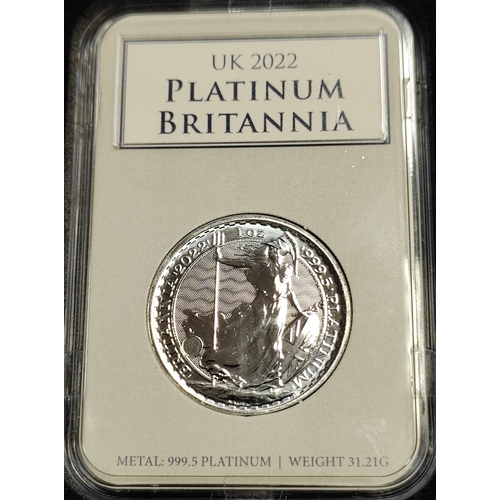 596 - 2022 1oz platinum Britannia bullion finish and 1993 £10 Britannia stamp both encapsulated presented ... 