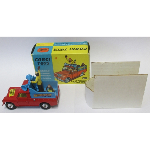 290 - Corgi. 'CHIPPERFIELDS' Parade Vehicle No. 487, blue/ red Land Rover, 'Circus is Here' label to bonne... 