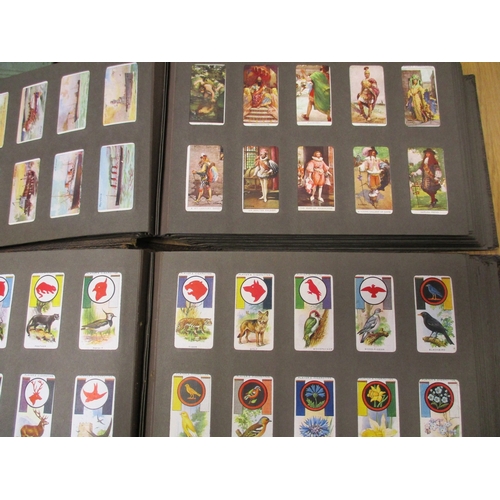 15 - Collection in slot in albums, loose and paper albums with complete sets including Carreras Britains ... 