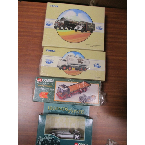 199 - Collection including Corgi Showmans Caravan No 31702, trailer and Dodgem No 15901, trailer caravan N... 