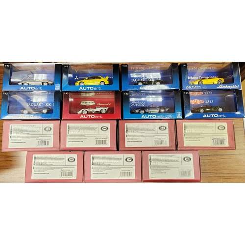 200 - Collection generally mint in very good to excellent boxes with Auto Art (8), EXEM (10), Kyosho (16),... 