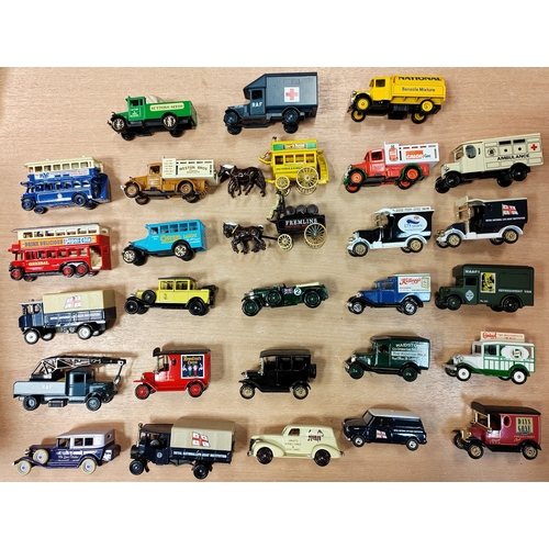 401 - Collection of N gauge trains generally excellent to mint with Graham Farish No.1404, Hornby Minitrix... 