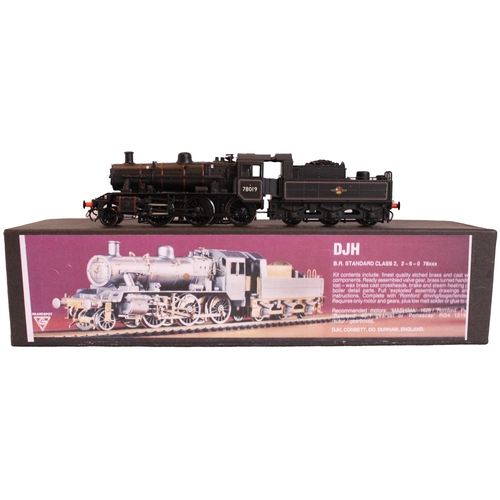 440 - DJH. OO gauge kit built B.R standard class 2 2-6-0 locomotive and tender No.K92 livery BR lined blac... 