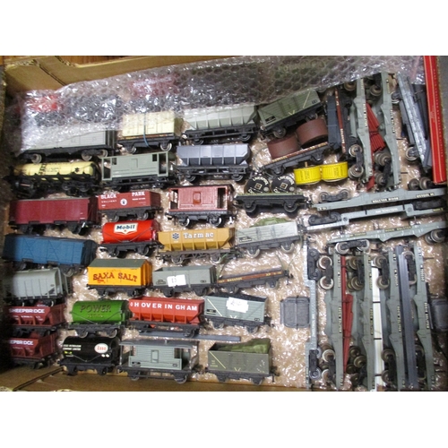 627 - Collection with diesel set, unboxed coaches (28), wagons (45) plus track generally good to excellent... 