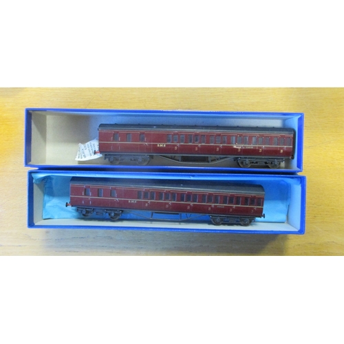 632 - OO gauge 2 car LMS Push-Pull unit, with Bachmann LMS 7524 black 0-6-0 tank locomotive, Anbrico LMS t... 