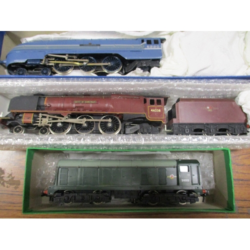 649 - Hornby Dublo. Collection of locomotives including boxed City of London 46245 4-6-2 No 2226, tank 480... 