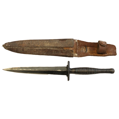 113 - Fairbairn-Sykes Fighting Knife miscellaneous type, the hilt and crossguard are cast on to the tang, ... 