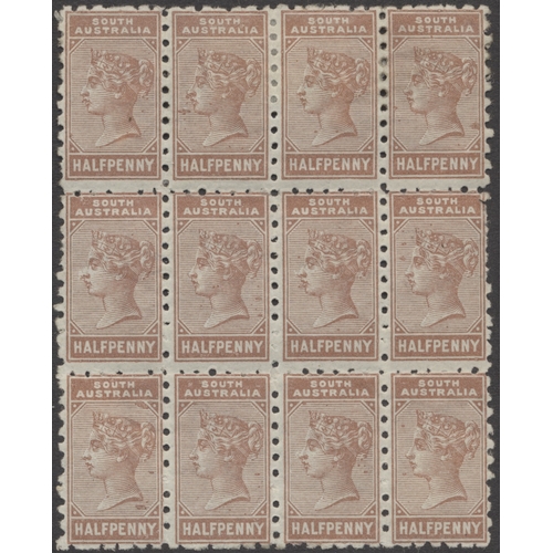 17 - World misc early to modern M/U coln in auction packets, on album leaves incl BC, with Australia 1931... 