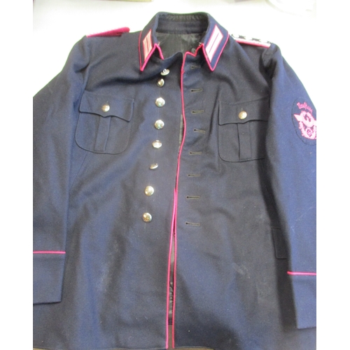 181 - Third Reich (Pre-1943) Fire Protection Police (Feuerschutzpolizei) Wachtmeister's tunic, carmine pip... 