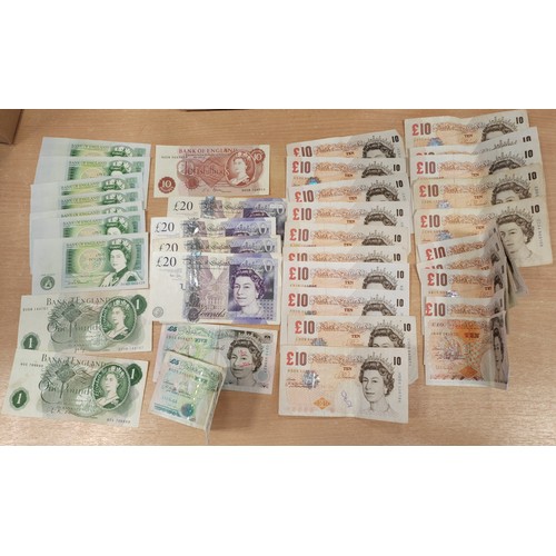 202 - Collection generally fine to very fine with £20 (5), £10 (21), £5 (2), £1 (31), 10 shillings (6) plu... 