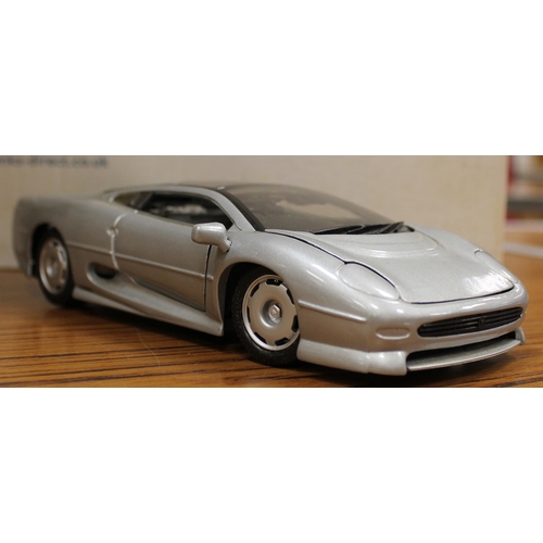 211 - Collection generally good to very good of mostly unboxed diecast cars, vans, trucks etc. from Corgi,... 