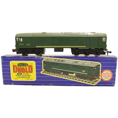 523 - Hornby Dublo. Diesel 3-rail BR green locomotive D5713 No. 3233 generally excellent in very good box.... 