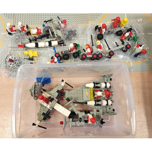 161 - Lego. Space series collection generally very good to excellent unboxed with some accompanying fair t... 