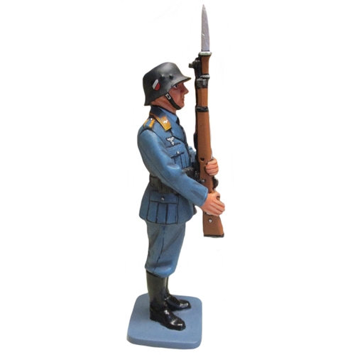 181 - King & Country. Luftwaffe range with marching Officer Standard Bearer No LW009 (4), Marching Airman ... 