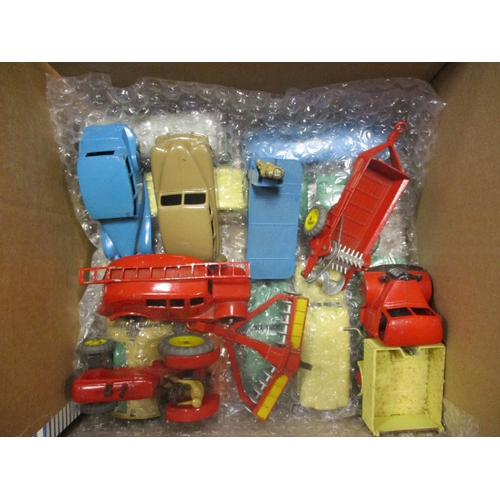 249 - Dinky. Boxed and unboxed collection of cars, commercial vehicles and some farming equipment. Boxed r... 