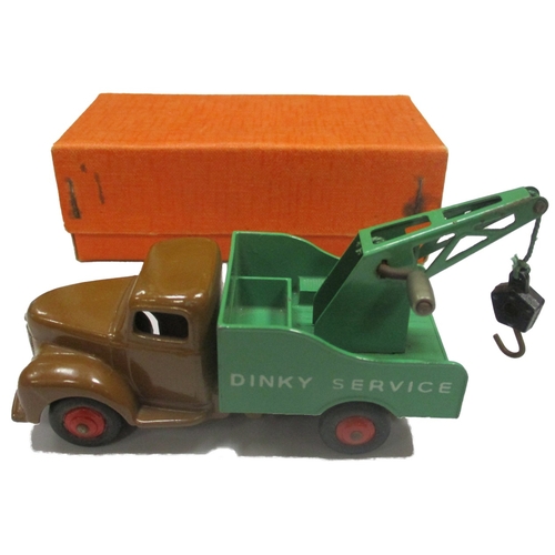 258 - Dinky. Two boxed lorries. Breakdown Lorry No 25x (Tan/Green model), condition good in good box. Leyl... 