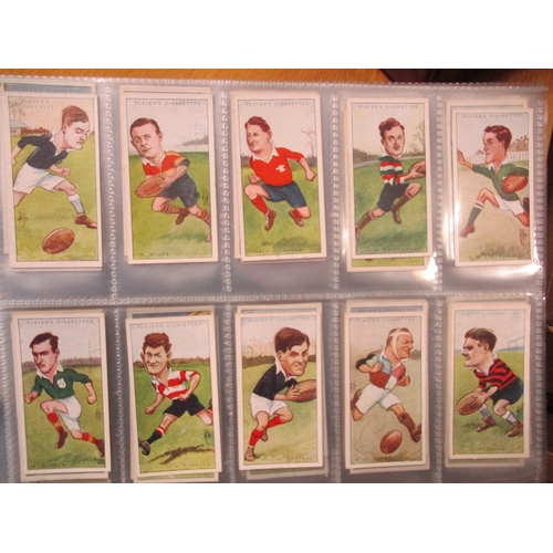 28 - Collection in 5 albums with ranges including Carreras Popular Footballers (40), turf type, Gallaher ... 