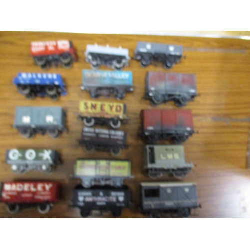 282 - Kit Built. Collection of O gauge kit built coach (1), wagons (22), plus O gauge locomotive (1), coac... 