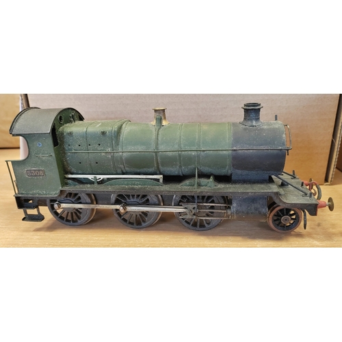 302 - O gauge locomotive green 2-6-0 No.5308 would benefit from cleaning otherwise very good condition in ... 