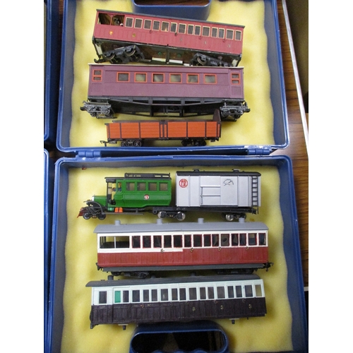 309 - Collection of On30 gauge with locomotives (3), coaches (4) and wagons (4) generally excellent. (B)