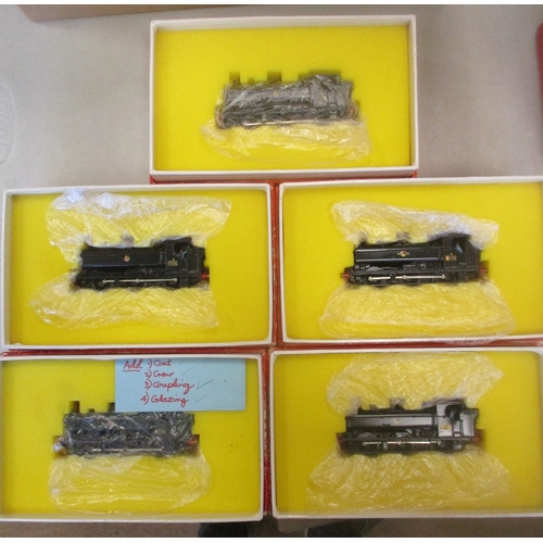 403 - RTR. Range of OO gauge kit built 5700 Class 0-6-0PT BR locomotives, generally near mint to mint in e... 