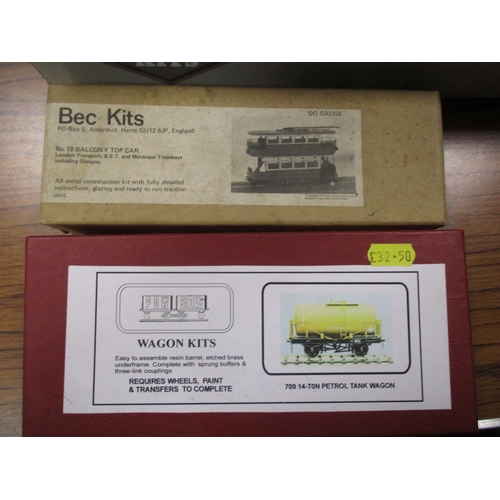 428 - Accumilation including Bachmann Big Haulers G gauge boxed wagon No 98901, OO gauge Pow Sides wagon k... 