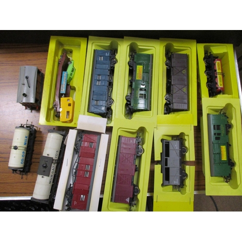 451 - Collection of OO gauge including boxed Bachmann Spectrum DCC electric locomotive 1811 No 84610 and u... 