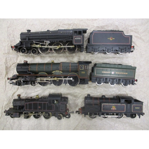 459 - Accumulation of unboxed OO gauge locomotives, coaches, wagons, and buildings in mixed condition. Mak... 