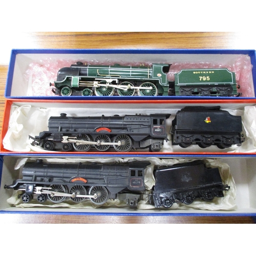 537 - Hornby. Collection of OO gauge boxed locomotives (10), unboxed (3), sets (3) generally excellent in ... 