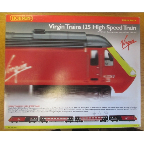 542 - Hornby. Range of OO gauge train packs, generally mint in excellent to near mint boxes, with R297, R6... 