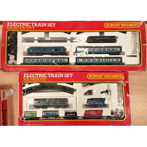 554 - Hornby. Range of sets in generally excellent in poor to fair boxes with No. R541 'Inter-City 125', R... 