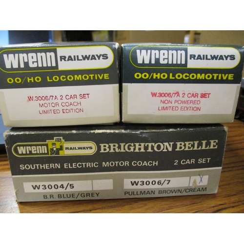 584 - Wrenn. Boxed OO gauge with Pullman Cars No 90 and No 91 'Brighton Belle' brown and cream W3004/5 and... 