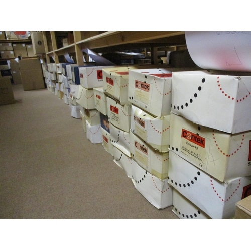 77 - Misc. coln. A vast accumulation of mainly later cards with vintage noted in 129 large shoe boxes man... 