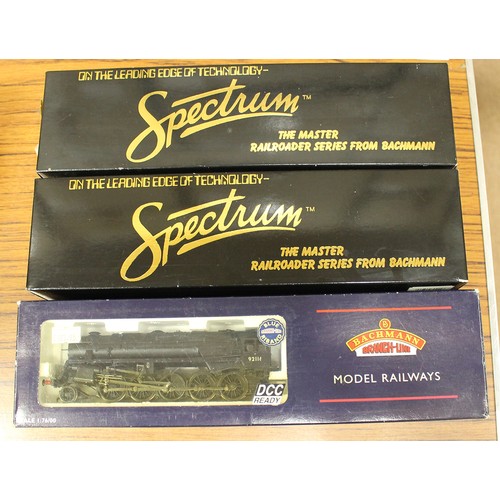 485 - Bachmann. A collection of mainly Spectrum models generally mint in good plus boxes with locomotive n... 