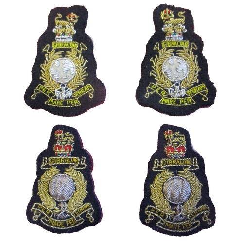 137 - Officer's Mess Dress insignia collection mounted on board with RMLI 1921-23 mis-matched facing pair ... 