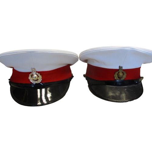 152 - Royal Marines headwear collection with modern pith helmet QC helmet plate with display stand, senior... 