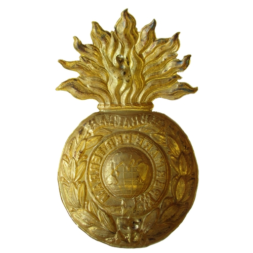 161 - Royal Marine Artillery 1879-1923 SNCO's helmet plate, a fused grenade in gilding metal, laurel wreat... 